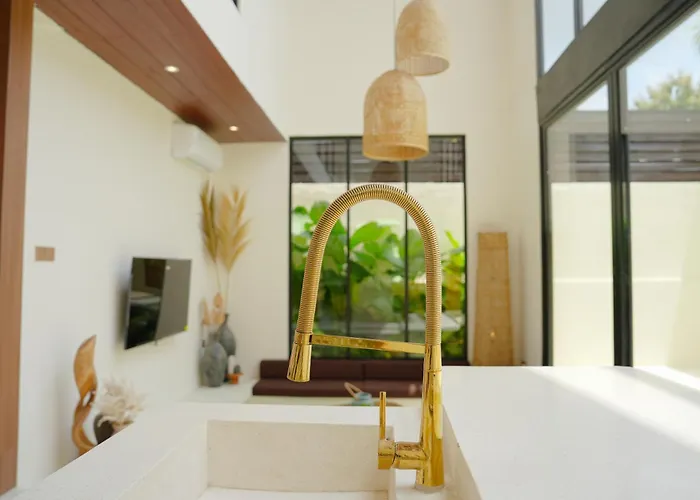 Brand New Tropical With Pool - Minutes To Melasti & فيلة أُلُواتو
